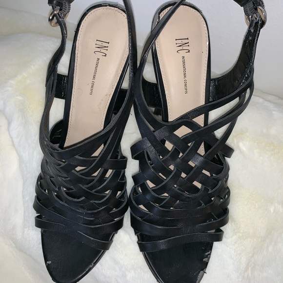 Ladies shoe - Picture 4 of 8